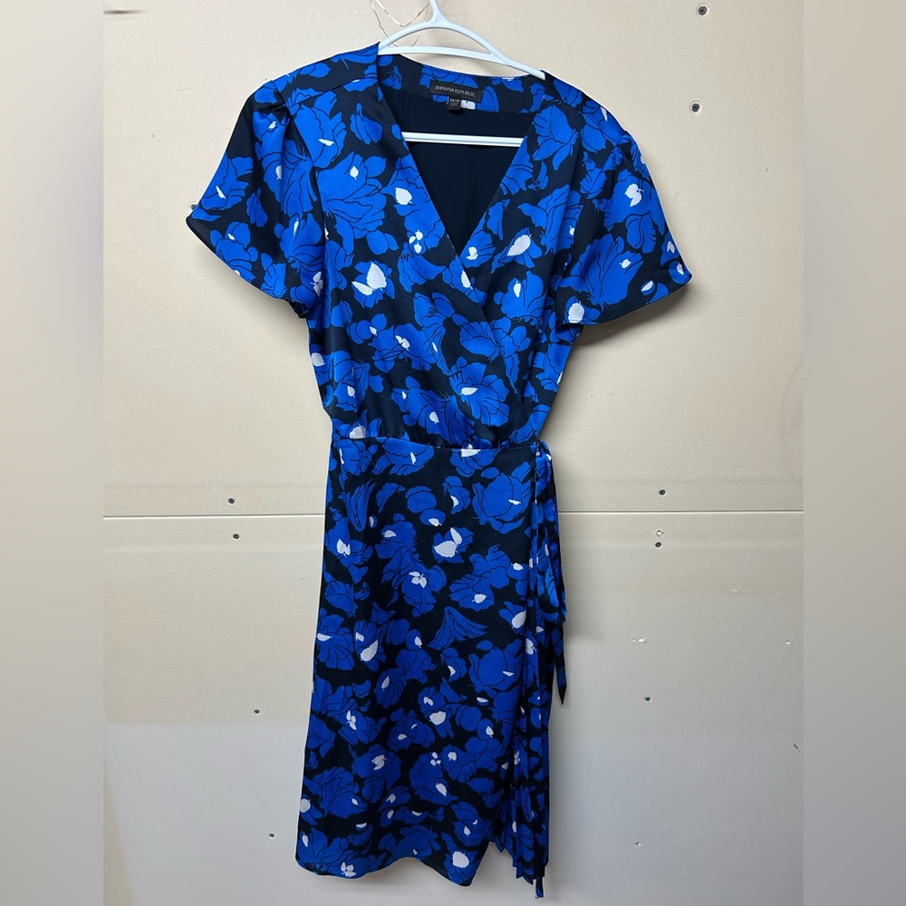 2/$75💥- DRESS | Women’s Banana Republic dress size medium